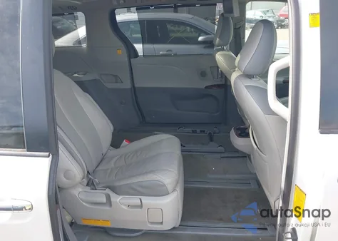 2011 Toyota Sienna Limited V6 из США, поврежденный, VIN 5TDYK3DC2BS120482